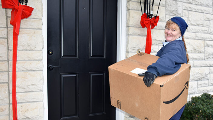 Letter Carrier Lisa Tonsone