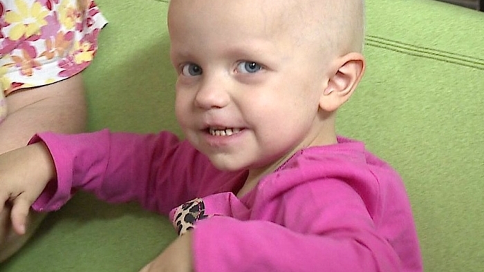 Kaydence Weaver’s family hopes well-wishers will send her postcards this holiday season. Image: WXIN-TV