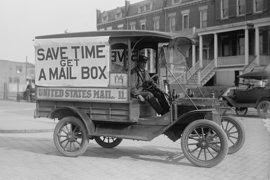 Archival photo of 1916 mail truck