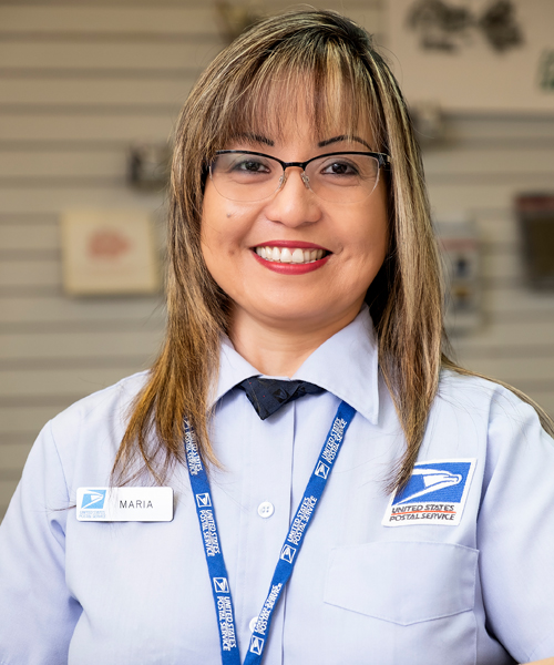 Lomita, CA, Retail Associate Maria Medina