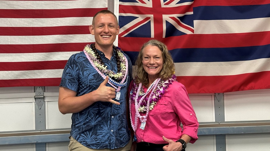 Puunene, HI, Postmaster Chris Harris, left, and his mother, Kihei, HI, Postmaster Michelle Almeida